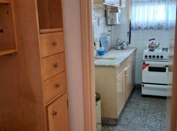 Edificio en Alquiler de 1 ambiente Centro · Departamento de 1 Ambiente y Medio, Contrafrente, Balcon