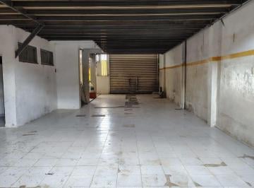 Bodega-Galpón de 3 ambientes, Tres de Febrero · Alquiler Galpón 217 m con Trifasica Av San Martin 4376 Caseros Tres de Febrero