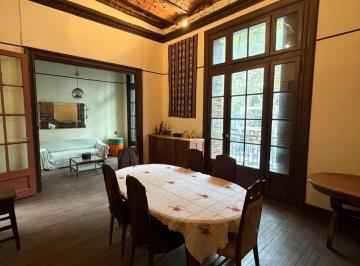 Departamento · 197m² · 4 Ambientes · Venta - Cinco Ambientes Muy Luminoso C/balcon - Parque Patricios