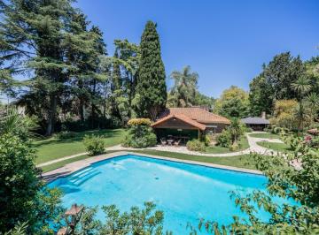 Casa · 240m² · 5 Ambientes · 2 Cocheras · Quinta en Ingeniero Maschwitz Sobre Ruta 26. 3.000 m² de Parque