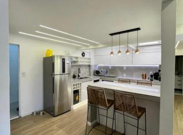 Departamento · 4 Ambientes · Departamento de Cuatro Ambientes Amueblado en Venta en Avellaneda