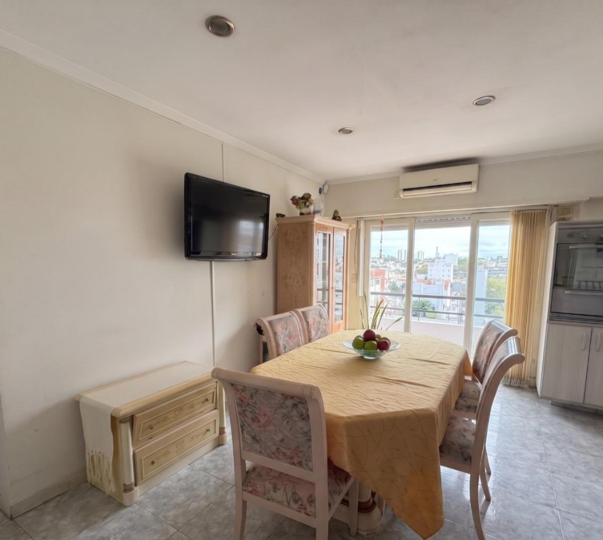 Venta de Departamento 3 Ambientes con amplio Balcón en Zona Pompeya
