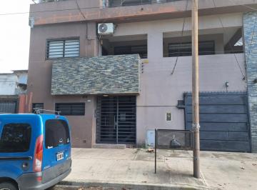 Departamento de 2 ambientes, Quilmes · Depto 2 Ambientes con Cochera