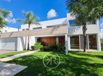 Casa · 381m² · 6 Ambientes · 2 Cocheras · Casa en Venta en Lagos del Golf, El Golf, Nordelta