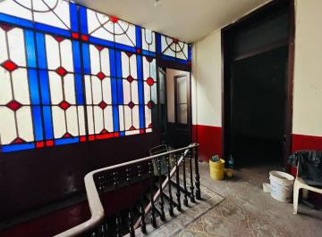 PH · 120m² · 5 Ambientes · PH Al Frente con Entrada Independiente a Reciclar en Monserrat