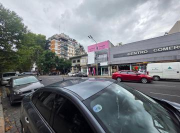 Local comercial · 150m² · 1 Ambiente · Local - Flores