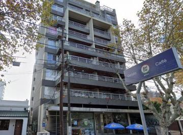 Departamento de 1 ambiente, Esteban Echeverría · Hermoso Monoambiente en Alquiler con Cochera!