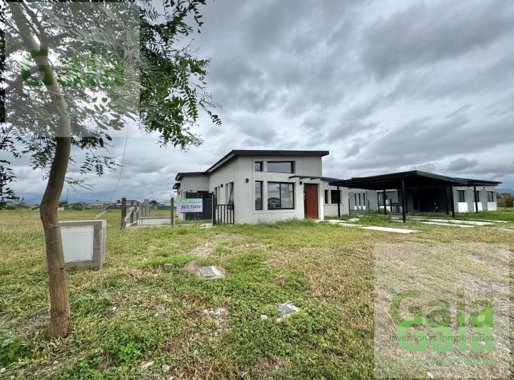 Casa · 129m² · 4 Ambientes · 2 Cocheras