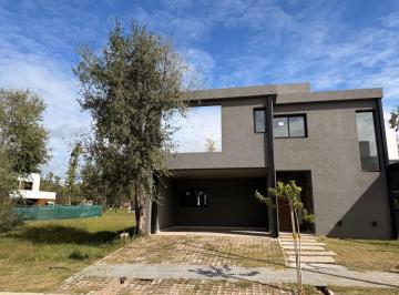 Casa de 6 ambientes, Malagueño · Vendo Casa Nuevo Malagueño!