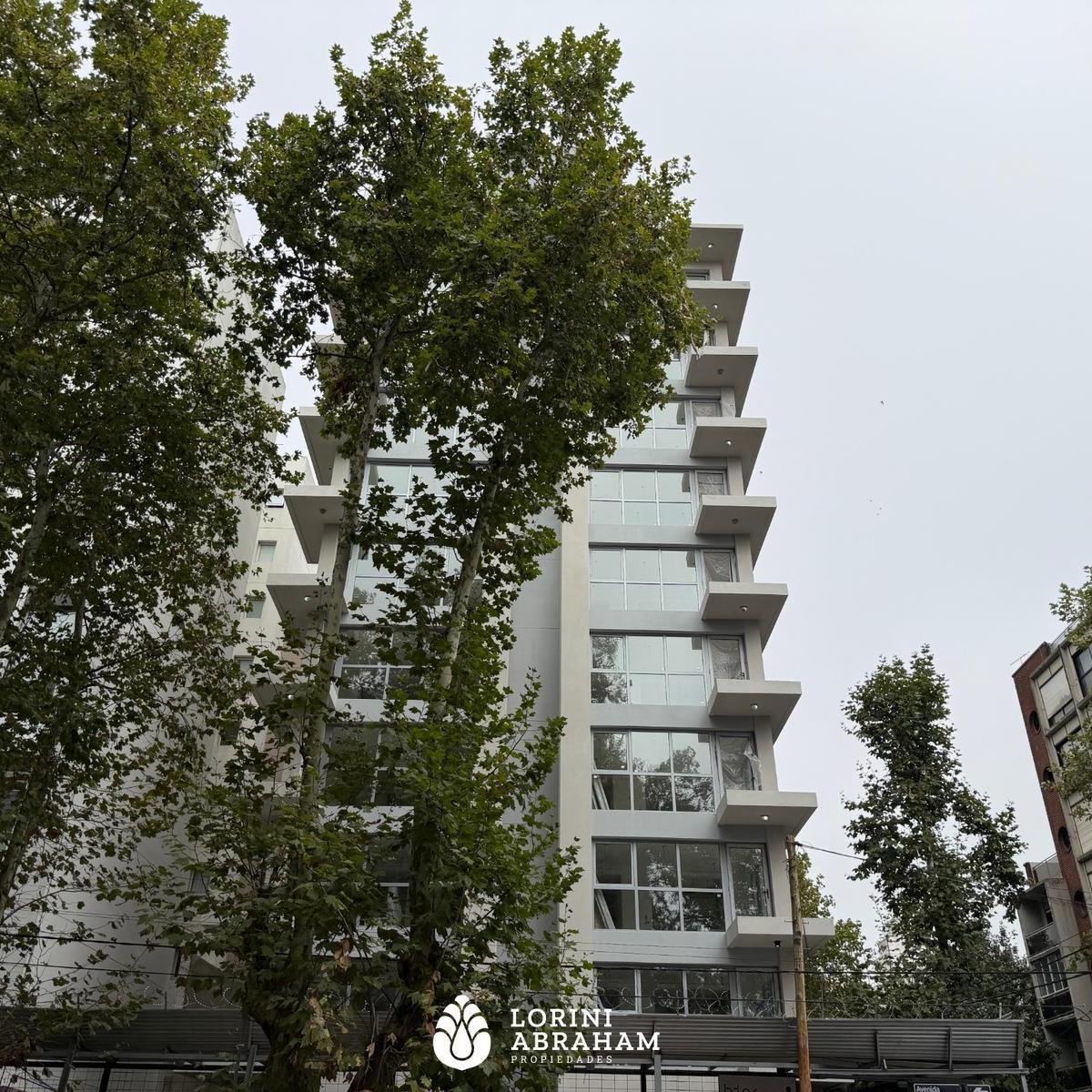 Venta semipiso 2 ambientes A estrenar al frente barrio la Perla