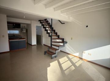 Departamento · 60m² · 2 Ambientes · 1 Cochera · Amplio Duplex de 1 Dorm en Complejo Cerrado de Categoria