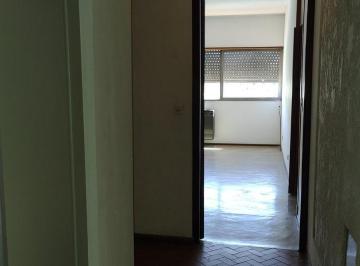 Departamento · 70m² · 4 Ambientes · Departamento 3 Ambientes - Pleno Centro Comercial