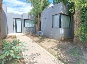 Casa · 100m² · 2 Dormitorios · 1 Cochera · La Cañada Polo Club Dormi Terraza Parrilla