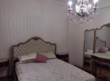 FRC-FRC-8050_9 · Av Hipólito Yrigoyen 3500 Almagro 4amb U$110.000