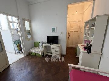 Departamento · 78m² · 3 Ambientes · Catamarca y Av Independencia - Frente Balcon Todo Sol Cocina Comedor