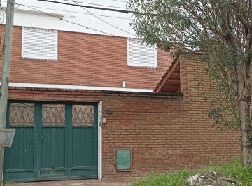 Casa de 3 ambientes, Ciudad de Santa Fe · Vendo Casa con Pileta