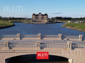 Terreno · 1086m² · Lote en Venta con Fondo a Laguna Central en Pride Canning