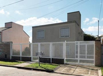 PHA-PHA-38_2 · Nuevo Valor Casa de 6 Amb. con Cochera en Venta