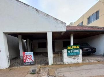 PHA-PHA-57_2 · Casa de 5 Amb. con Cochera en Venta | Berazategui Centro