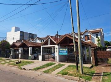 PHA-PHA-94_2 · Dúplex de 6 Amb. con Cochera y Patio en Venta | Berazategui