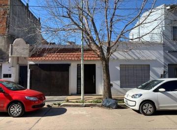 PH de 3 ambientes, Quilmes · P H Al Frente + 3amb + Cochera + Fondo. Quilmes Residencial.
