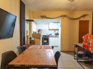 PH · 52ha · 2 Ambientes · 1 Cochera · Venta PH 2 Ambientes en Banfield