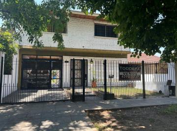 Casa de 4 ambientes, Almirante Brown · Casa a La Venta Ubicada Enla Calle Piedrabuena.