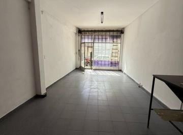Local comercial · 40m² · 1 Ambiente · Local en Flores Centro Comercial