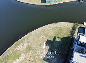 Terreno · 981m² · Lote Al Agua en Venta en Barrios Los Puentes, Nordelta.