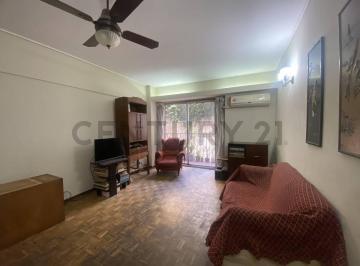 Departamento · 85m² · 4 Ambientes · Venta Depatamento 4 Ambiente con Dependencia en Recoleta