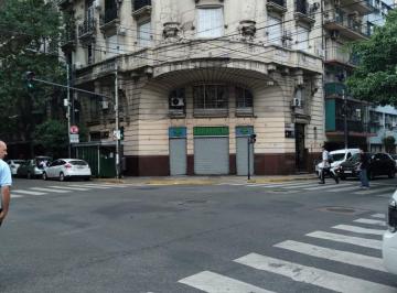 Local comercial , Balvanera · Local Comercial en Alquiler en Esquina H. Yrigiyen y Combate de Los Pozos 97 m