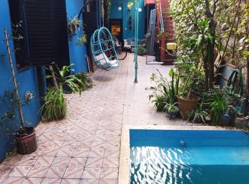 Casa de 4 ambientes, Chacarita · Venta Casa 4 Amb Chacarita con Lavadero - Pileta - Patio - Terraza - Excelente Estado y Ubicacion 140 m² Cub