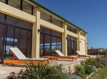 Hotel de 19 ambientes, San Antonio de Areco · Spa & Wellness Resort en Venta – San Antonio de Areco
