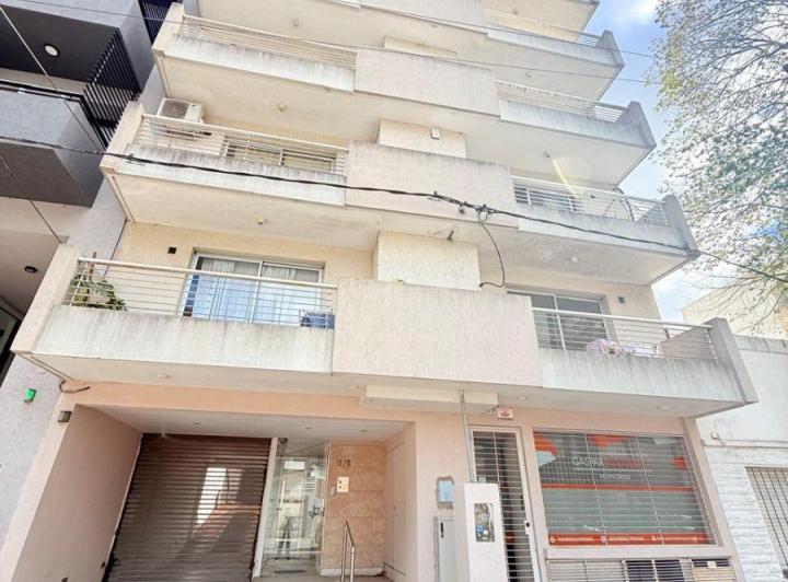 Departamento · 45m² · 2 Ambientes · 1 Cochera