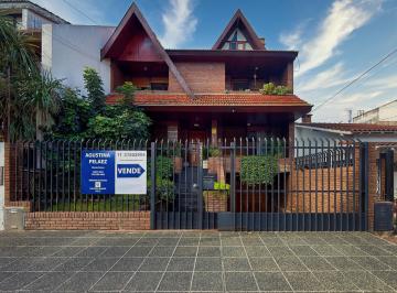Casa · 420m² · 6 Ambientes · 4 Cocheras · Casa en Venta en Olivos