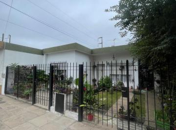 Casa · 70m² · 3 Ambientes · 1 Cochera · Casa Americana en Venta en S. A. de Padua