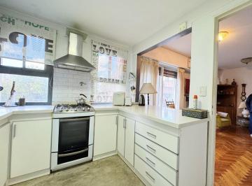 Departamento · 64m² · 3 Ambientes · 1 Cochera · Departamento Tres Ambientes con Cochera en Alquiler