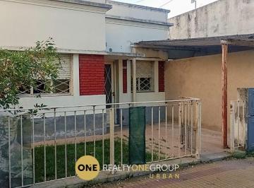 PH de 3 ambientes, La Plata · PH Al Frente – 2 Dorm. Venta - Apta Banco