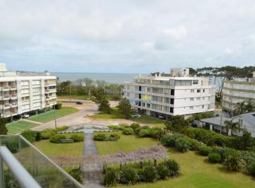Foto1 · Apartamento en Venta de 2 Dorm. en Venta en Sea & Forest, Punta del Este, Playa Mansa