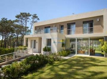 Foto1 · Excelente Propiedad en Barrio Privado - Cinco Dorm. a m del Mar