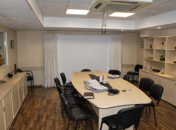Depósito de 7 ambientes, Mataderos · Deposito - Oficinas con Showroom y Laboratorio
