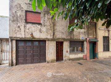Casa · 101m² · 7 Ambientes · 1 Cochera · Venta | Permuta - Casa 2 Dorm., Quincho, Parrillero y Lavadero - Barrio Echesortu, Rosario.