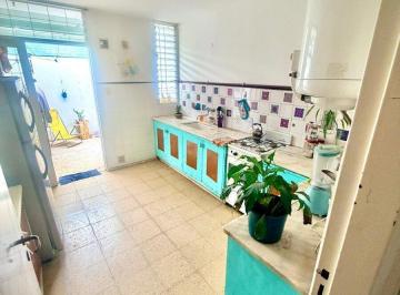 Departamento · 68m² · 3 Ambientes · Departamento 2 Dorm. en B° Centro con Patio