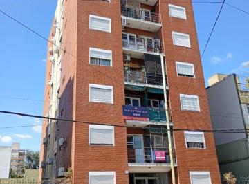 Departamento de 2 ambientes, Lomas de Zamora · Departamento 2 Ambientes - ¡Apto Crédito! - Centro de Lomas de Zamora