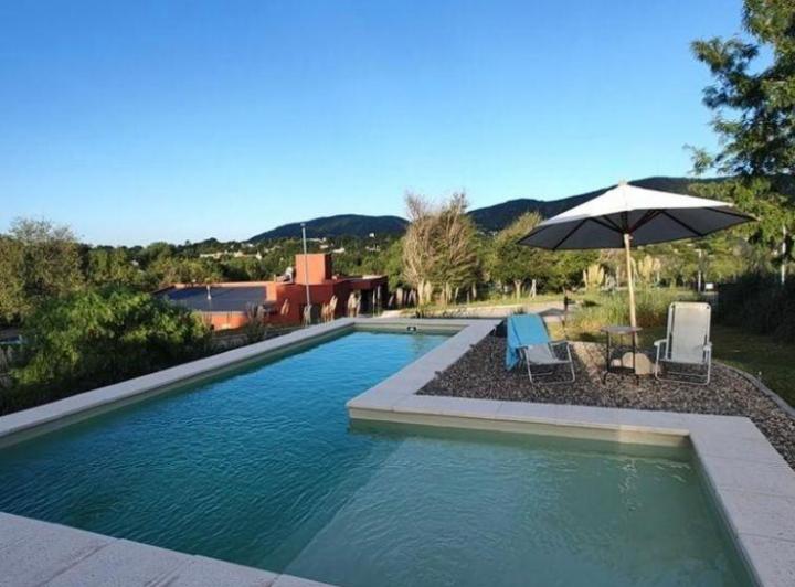 Casa · 184m² · 5 Ambientes · 2 Cocheras