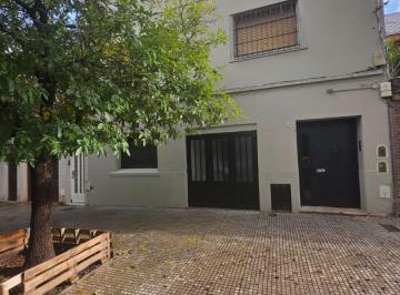PH de 3 ambientes, Villa del Parque · Helguera 2400 - Ph 3 Amb Mas Estudio Refaccionado a Nuevo Entrada Indpendiente. Se Vende con Renta