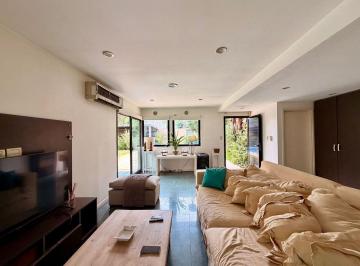 SVA-SVA-177_2 · 28 E/ 494 y 495. Casa en Venta. 4 Dorm.. Gonnet