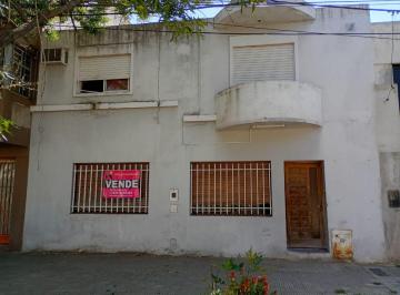 Casa de 11 ambientes, Rosario · Casa a La Venta, 2 Plantas, 4 Dorm.