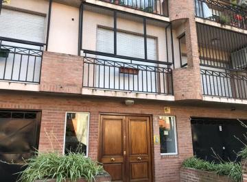 Departamento · 83m² · 3 Ambientes · Piso 3amb C Dep, Lav. y Baulera! Excte Estado