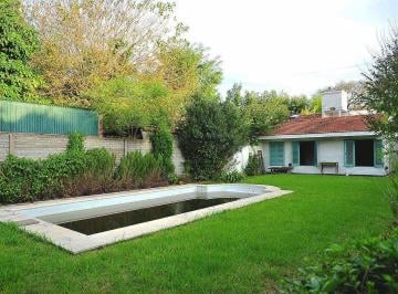 Casa · 103m² · 4 Ambientes · 2 Cocheras · Venta Casa Fondo Pileta y Quincho Gonnet La Plata